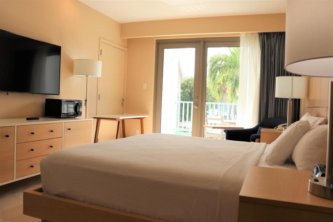 The Mill Resort And Suites Palm Beach Exteriör bild