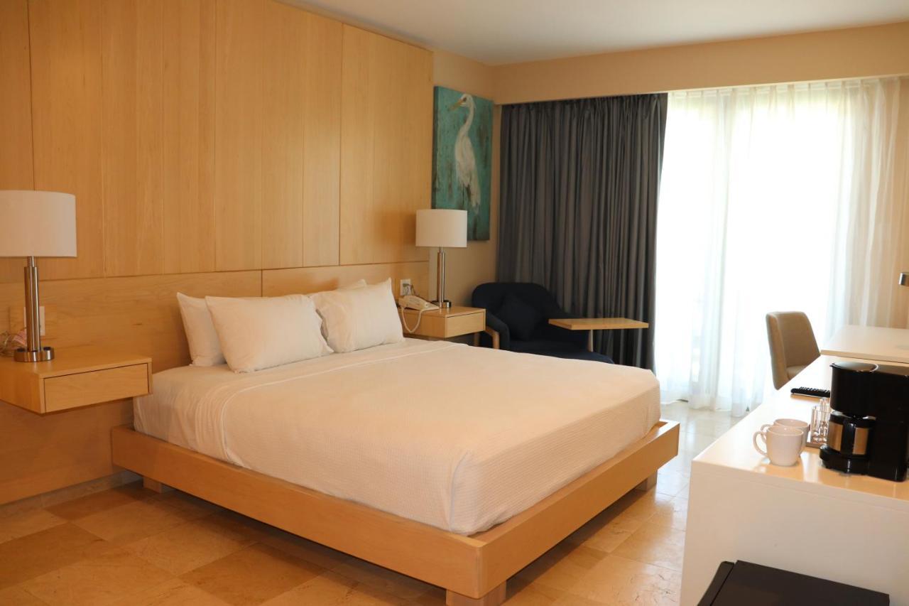 The Mill Resort And Suites Palm Beach Exteriör bild