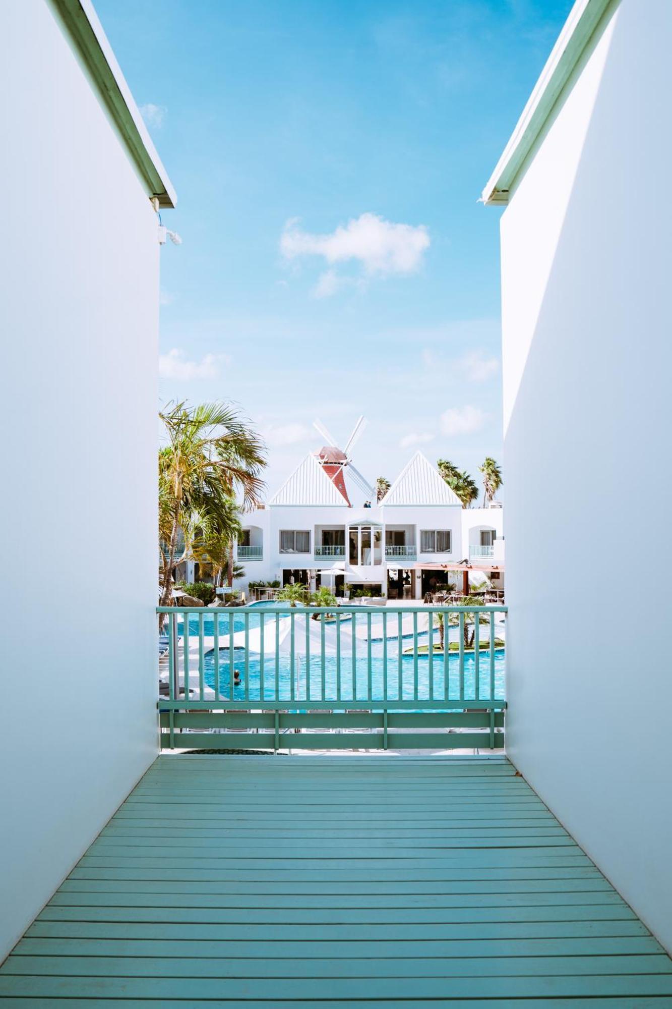 The Mill Resort And Suites Palm Beach Exteriör bild