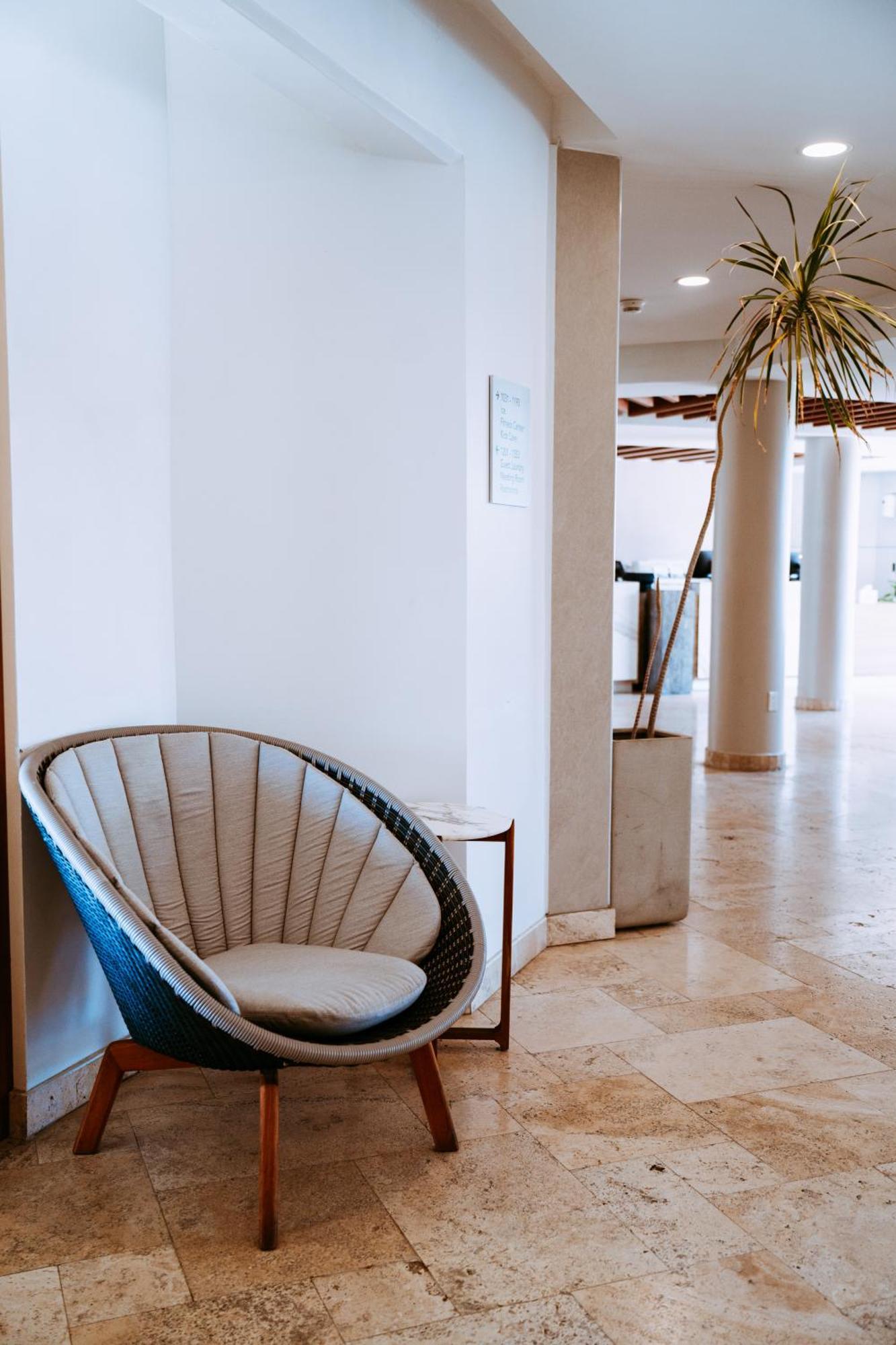 The Mill Resort And Suites Palm Beach Exteriör bild