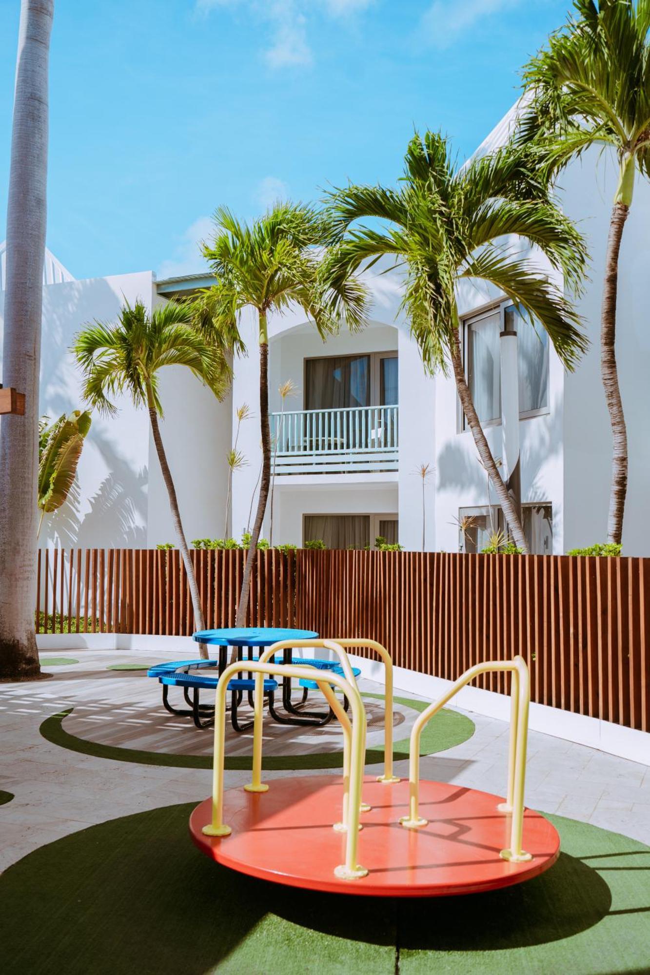 The Mill Resort And Suites Palm Beach Exteriör bild